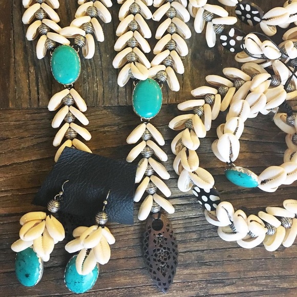 Free People By The Sea Shell Turquoise Bracelet - Picture 4 of 5